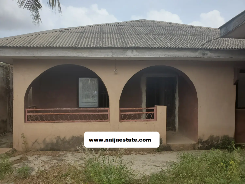 5bdrm Bungalow in Olomore Federal, Abeokuta South for Sale