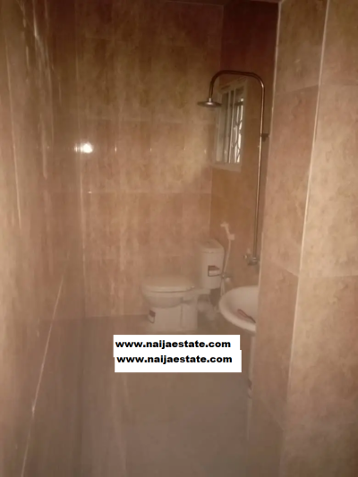 3 bedroom flat in ologuneru,ibadan