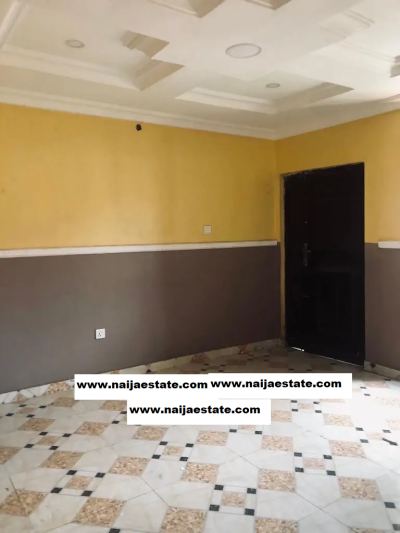 2bdrm Bungalow in Ibadan for Rent