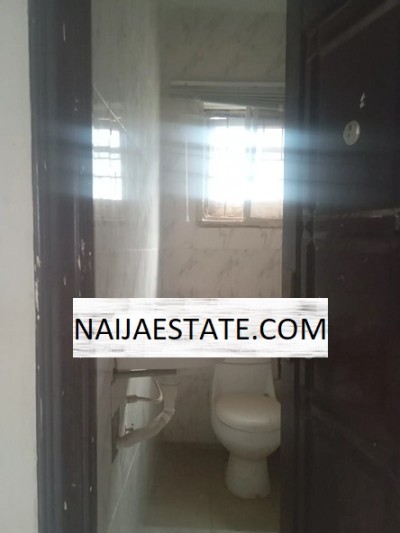 2bdrm Bungalow in Ajibode for sale