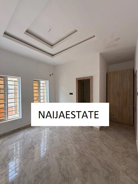 2bdrm Bungalow in Basorun Housing, Akobo for sale-3