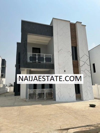 4bdrm Duplex in Lere Adigun Gra, Basorun for sale
